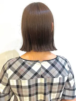 ミディアム 宇佐美/ボブ／ 顔まわりレイヤーのヘアスタイル