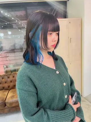 ミディアム カラー ハイトーン/レイヤー ハッシュカット/牧原のヘアスタイル