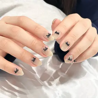 ネイル リスブラン HINARIのネイルデザイン