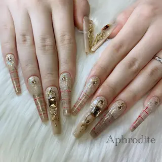 ネイル Aphrodite パラジェル認定サロンのネイルデザイン