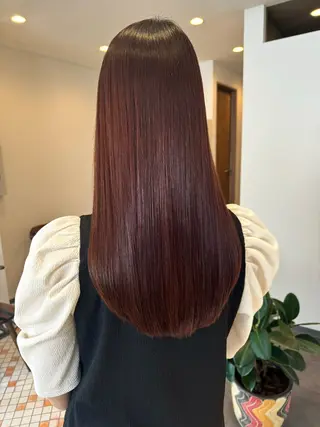 ロング 岩城 由佳のヘアスタイル