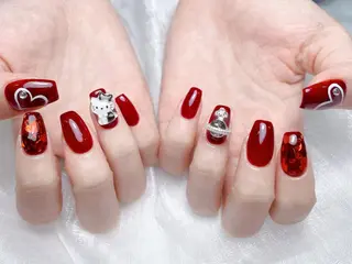 ネイル Elegant beautyシュルイのネイルデザイン