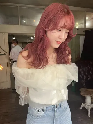 セミロング ハイトーン/顔まわり レイヤー/YUKAのヘアスタイル