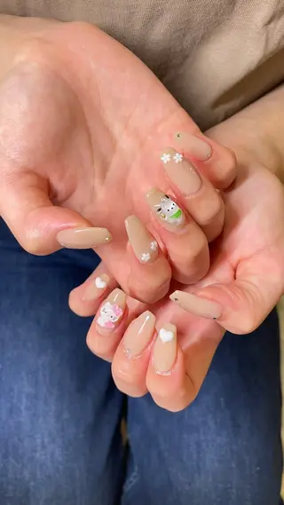 ネイル 楢本 彩耶のネイルデザイン