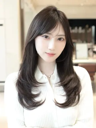 ロング カラー レイヤー/顔周り /透明感🩶高橋大のヘアスタイル