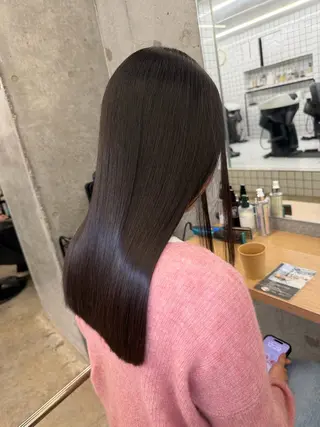 セミロング 髪質改善×縮毛矯正× 艶カラー　吉原和磨のヘアスタイル