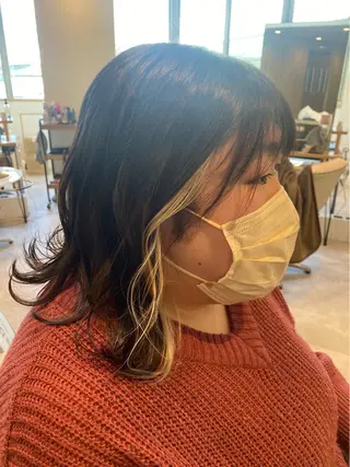 ミディアム カラー 南上 野々佳のヘアスタイル