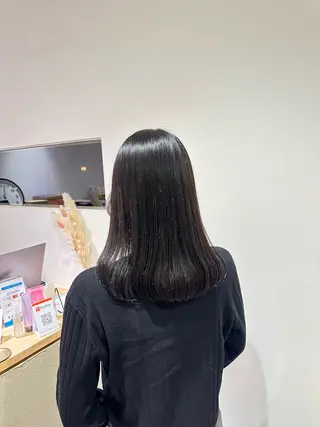 ミディアム レイヤー/蟹江/ くすみカラー/川口のヘアスタイル