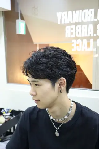 パーマ 2Hbarbershop新宿理容室所属・【無料カット】森 拓斗のヘアスタイル