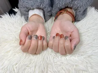 ネイル 須藤 紗彩の眉毛・アイブロウイメージ