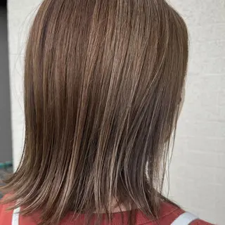 カラー 竹内 愛理のヘアスタイル