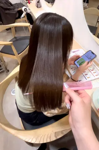 ロング カラー 𝒀𝒖𝒊𝒏𝒂 梅田/透明感カラーのヘアスタイル