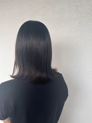 ミディアム カラー Dali 若松　朋美のヘアスタイル