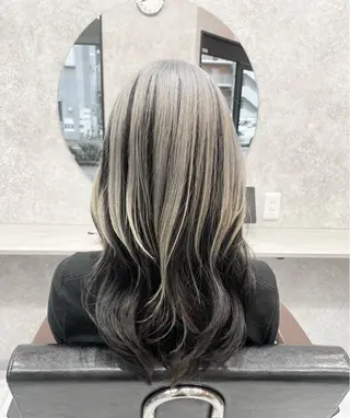 セミロング 🦋ハイトーン🦋 石山 希理🦋のヘアスタイル