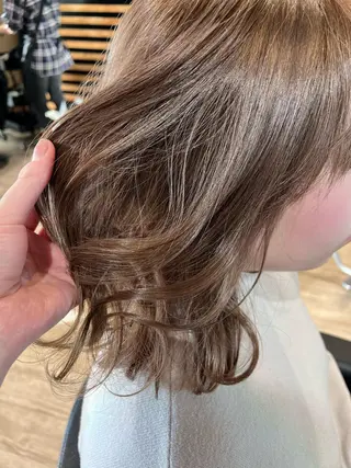 カラー 早川 真幸のヘアスタイル