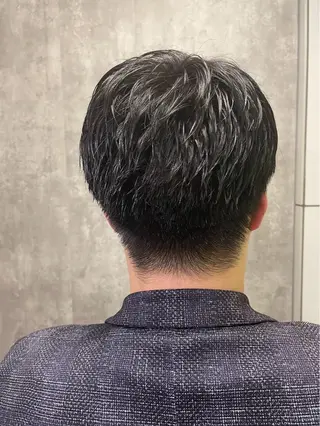 ショート ヒロ銀座バーバーショップ東京駅丸の内店所属・對馬 虎太郎のヘアスタイル