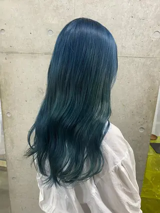 セミロング カラー ARUE所属・日出 裕吾のヘアスタイル