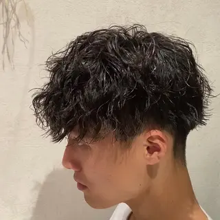 ショート パーマ メンズ ナツハラ サトシのヘアスタイル