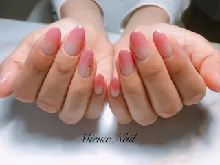 ネイル 市川 麻衣子のネイルデザイン