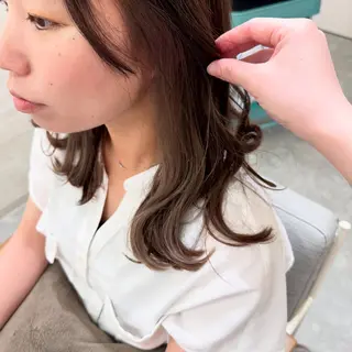 セミロング カラー 髪質改善&艶感カラー 🪄岡井美結のヘアスタイル