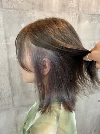 ミディアム レイヤー/韓国 ハイトーン興津史弥のヘアスタイル