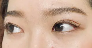 マツエク・マツパ JILL ユキのヘアスタイル