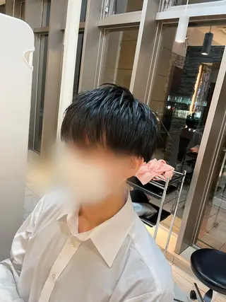 ショート 新籾 尚哉のヘアスタイル