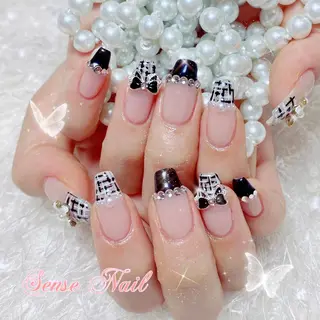 ネイル Kurieitibu 🍬Byu~tīのネイルデザイン