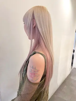 ロング カラー Kurt by deco所属・hana /ハイトーンカラーのヘアスタイル