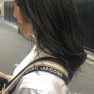 セミロング カラー ,comma momoka🪄のヘアスタイル