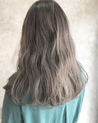 ロング カラー 顔周りレイヤー/韓国 ブリーチminamiのヘアスタイル