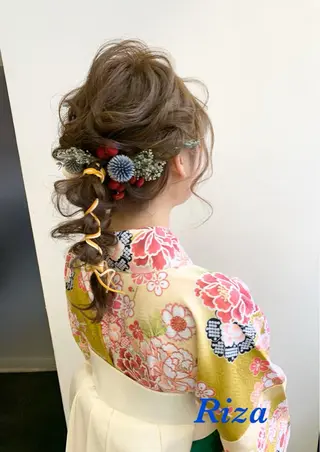 ヘアアレンジ HAIR MAKE Riza所属・谷口 弥生のヘアスタイル