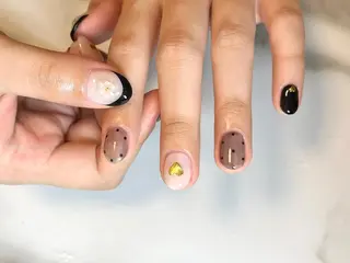 ミディアム ネイリスト シンのネイルデザイン