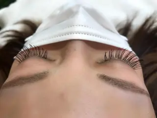 マツエク・マツパ 保子 祐里香のヘアスタイル