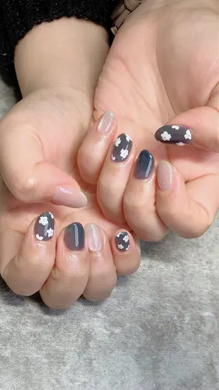 ネイル haleyume所属・shino🌟 痛ネイルのネイルデザイン