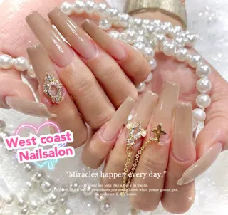 ネイル リボン、ガーリー パーツ放題専門店のネイルデザイン