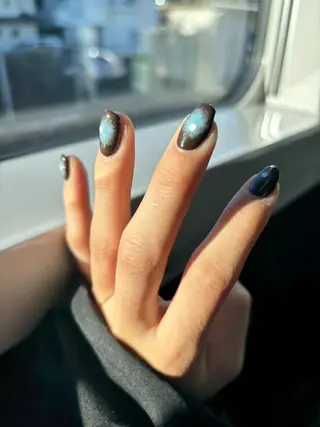 ネイル AMRITA omotesando所属・艶ｶﾗｰ･:*個性派 ﾈｲﾙ🦋mire-のネイルデザイン