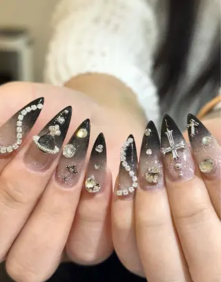 ネイル Lyna 池袋のネイルデザイン