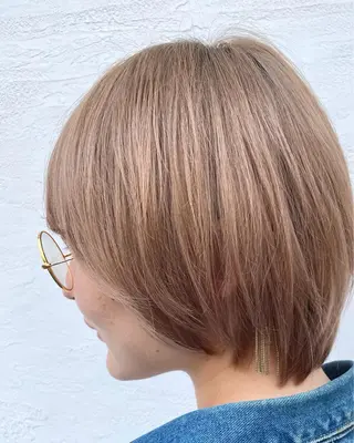 ショート カラー 千 田のヘアスタイル