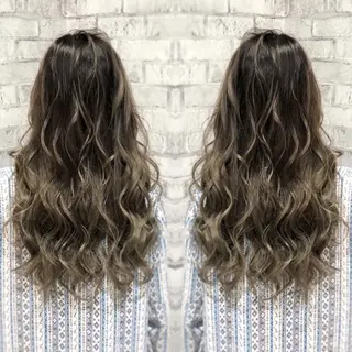 ロング カラー EARTH 越谷店のヘアスタイル