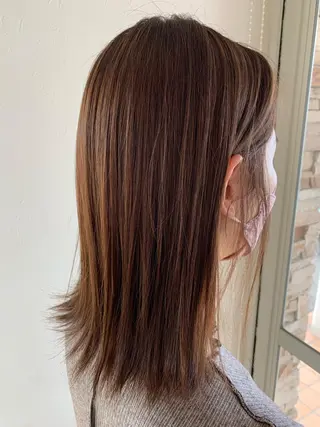 カラー 柴田 結衣のヘアスタイル