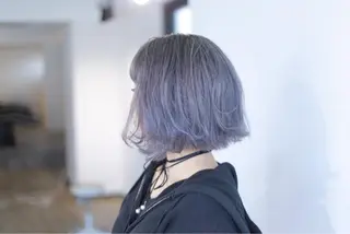 ショート カラー ハイトーン/レイヤー /ケアブリーチ石川治のヘアスタイル