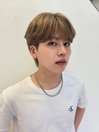 メンズ カラー メンズ ヘアメイク  ハイトーン キャロのヘアスタイル