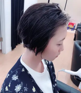 ショート カラー 縮毛矯正×髪質改善 カラー×クロスパーマのヘアスタイル