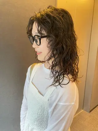 ミディアム カラー パーマ ヘアアレンジ メンズ キッズ ネイル マツエク・マツパ アイブロウ tatsumi/ボブ ウルフ/レイヤーのヘアスタイル