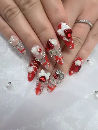 ネイル Rire_eye+beauty_nail所属・Rire_ nail_yukiのネイルデザイン