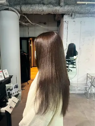 LUAU LOUGH 梅田/氷野のヘアスタイル