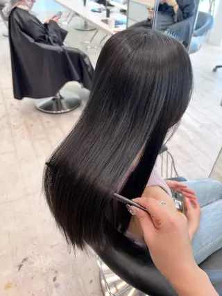 ロング 🌷透明感カラー🌷 内田零菜のヘアスタイル