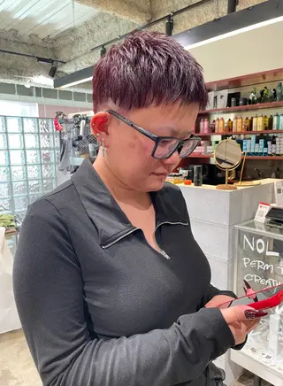 ショート カラー さと ちはるのヘアスタイル