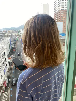 ミディアム カラー ハイトーン/ウルフ /レイヤー/坂野幸伸のヘアスタイル